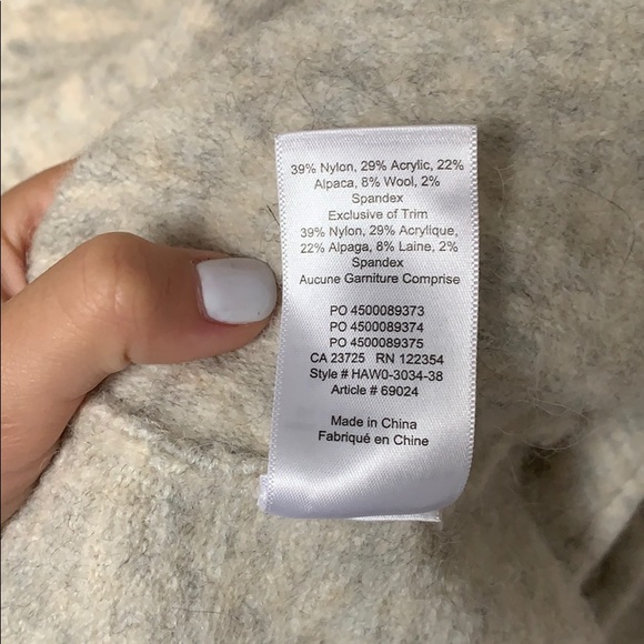 ARITZIA (Babaton) - Crossover Sweater - Picture 4 of 4